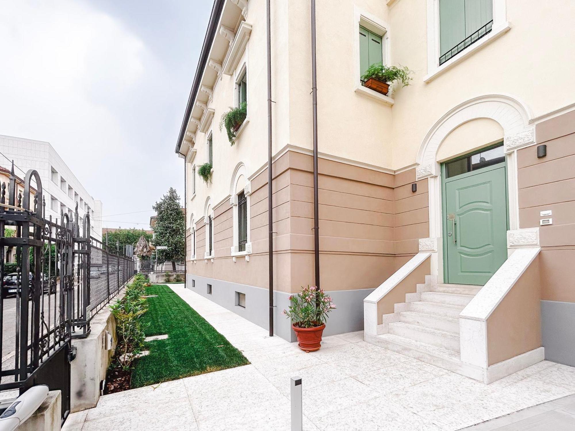 Via Poma Rooms Verona Luaran gambar