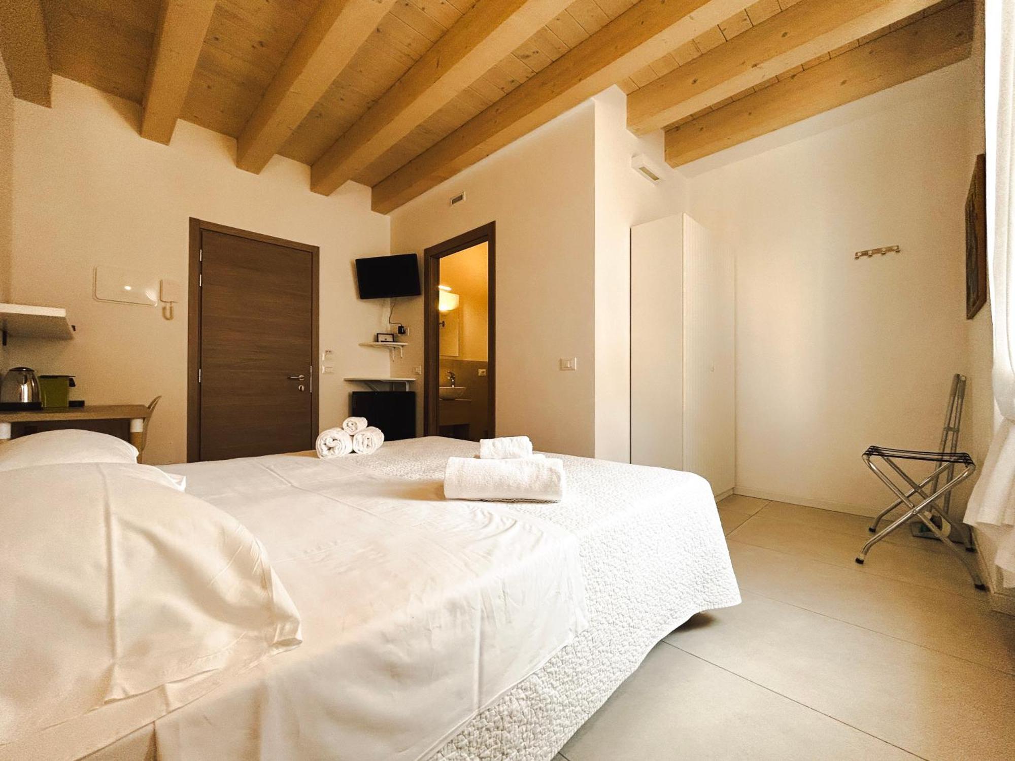 Via Poma Rooms Verona Luaran gambar